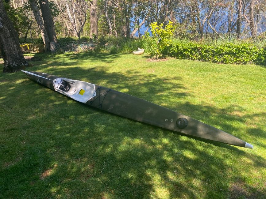 Epic V12 Full Carbon