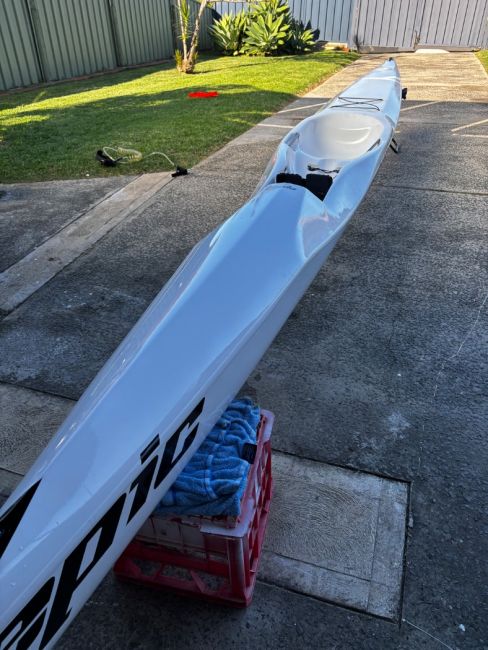 EPIC V8 Black Tip. 2025 boat